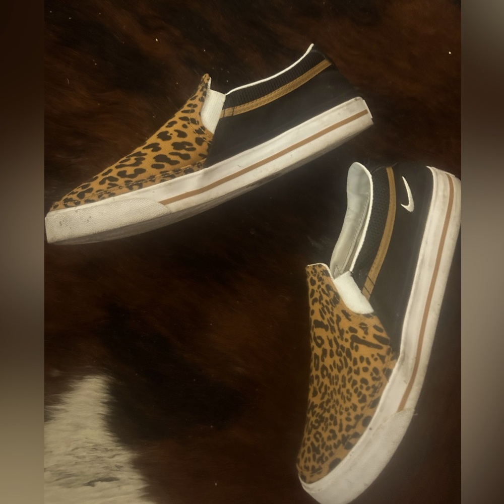 Nike Court Legacy Slip Cheetah Print